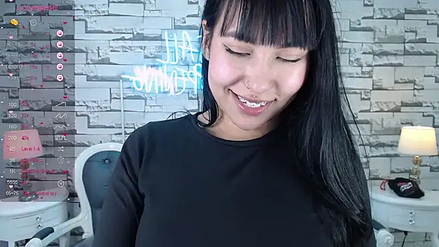 Snapshot of marilin_a chatting on December 11, 1:05 am marilin a online show from December 11, 1:05 am