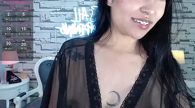 Snapshot of marilin_a chatting on January 11, 4:27 am marilin a online show from January 11, 4:27 am