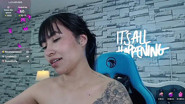 Snapshot of marilin_a chatting on March 14, 10:16 pm marilin a online show from March 14, 10:16 pm