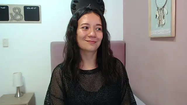 Snapshot of lanna_1878 chatting on March 5, 4:24 pm lanna 1878 online show from March 5, 4:24 pm