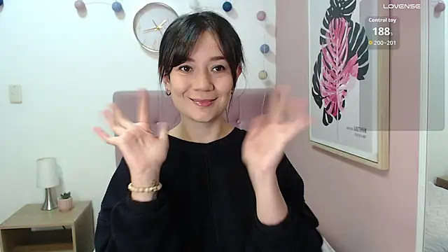 Snapshot of lanna_1878 chatting on September 19, 1:34 pm lanna 1878 online show from September 19, 1:34 pm