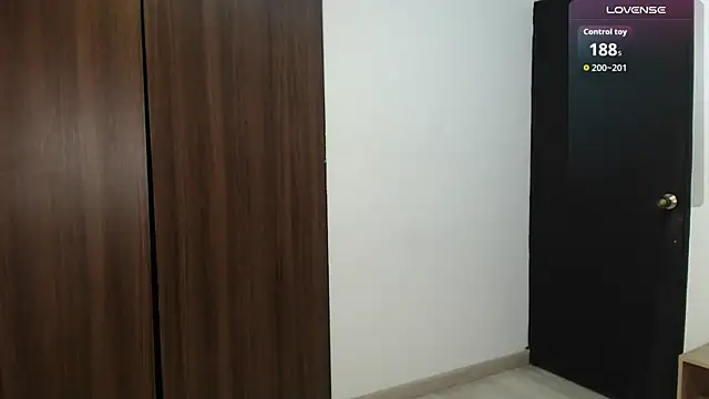 Snapshot of lanna_1878 chatting on October 2, 1:40 pm lanna 1878 online show from October 2, 1:40 pm