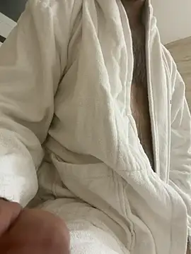 hotisraeli online show from November 8, 7:23 pm