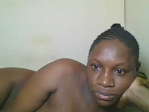Prettyface25 online show from April 26, 8:34 am