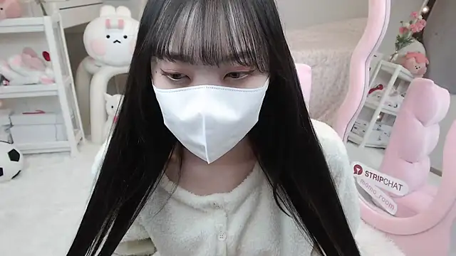 momo room online show from January 18, 9:02 am