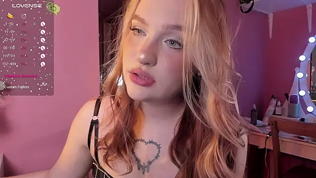 CarolineLovers online show from November 15, 9:11 pm