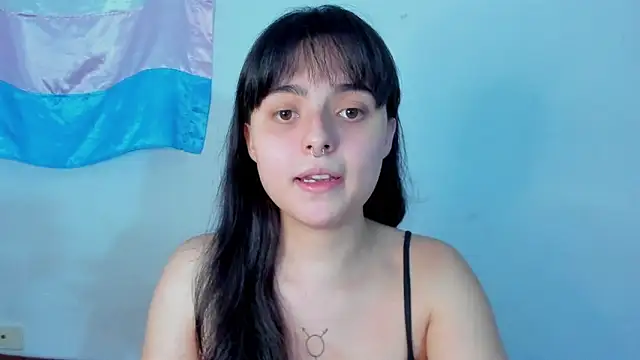 Snapshot of elizabethtaylorxxx chatting on March 29, 1:16 am elizabethtaylorxxx online show from March 29, 1:16 am