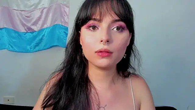 Snapshot of elizabethtaylorxxx chatting on May 1, 5:28 pm elizabethtaylorxxx online show from May 1, 5:28 pm