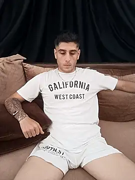 arenn1997 online show from October 13, 12:27 pm