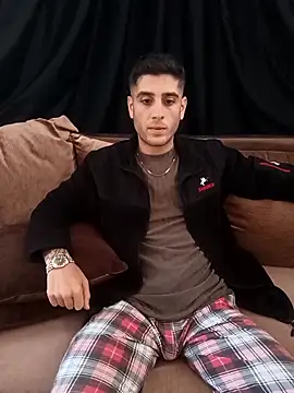 arenn1997 online show from October 14, 1:01 pm