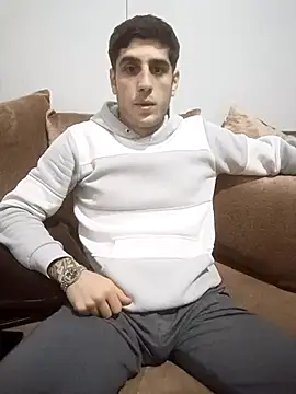 arenn1997 online show from January 17, 12:37 am