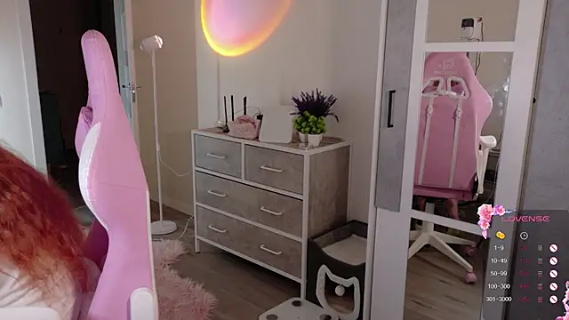 cinnabon girls online show from November 13, 11:36 pm