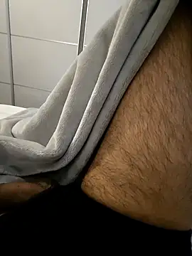 Snapshot of Hardmard chatting on April 2, 12:25 pm Hardmard online show from April 2, 12:25 pm