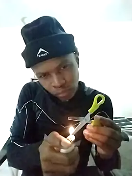 Snapshot of meshent chatting on February 9, 10:25 pm meshent online show from February 9, 10:25 pm