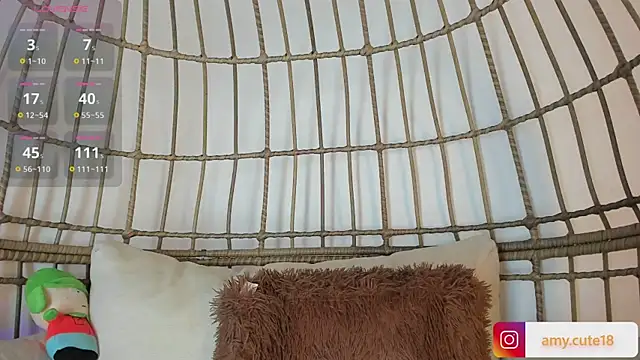 Snapshot of Amy-Skinny chatting on December 23, 4:22 am Amy-Skinny online show from December 23, 4:22 am