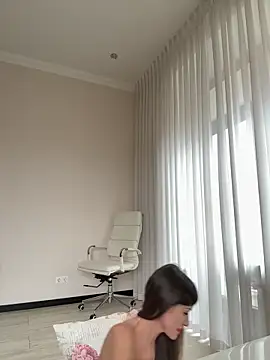 Hott Lolla online show from February 20, 10:48 am