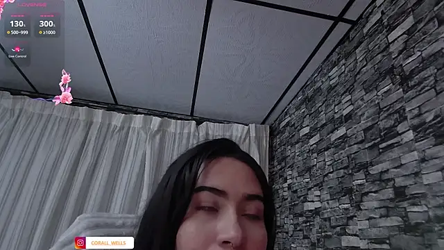 Snapshot of corallwells chatting on April 18, 7:56 am corallwells online show from April 18, 7:56 am