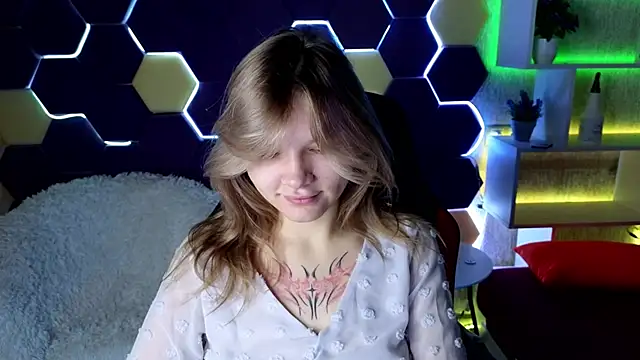 LitaBrom online show from December 29, 1:13 am