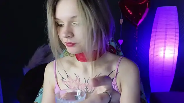 LitaBrom online show from February 14, 4:15 am