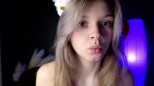 LitaBrom online show from March 5, 1:10 am