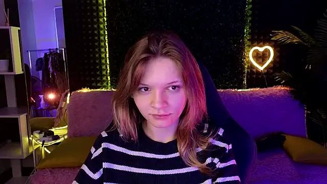 LitaBrom online show from October 11, 1:49 am