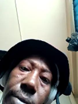 Loved5555555555 online show from April 13, 9:09 pm