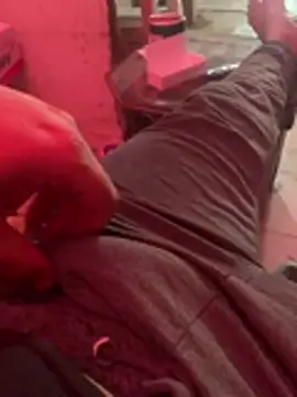 eljefedamino1994 online show from June 19, 3:49 pm