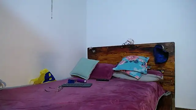 maryoriegil1 online show from November 14, 10:40 pm