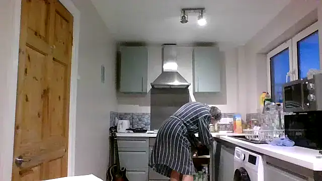 jimmybenido online show from February 1, 5:33 pm