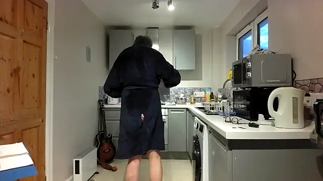 jimmybenido online show from February 9, 5:28 pm