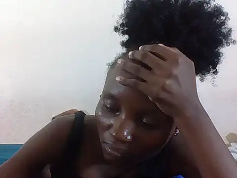 Snapshot of SexyNeedle22 chatting on June 22, 7:22 pm SexyNeedle22 online show from June 22, 7:22 pm