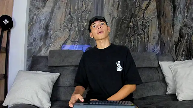 Daviid laidd online show from March 28, 8:19 pm