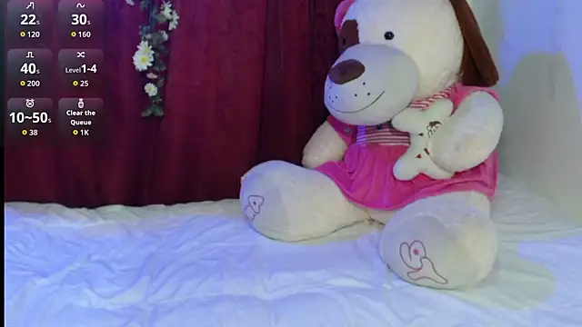 italagomez  online show from March 15, 9:54 pm