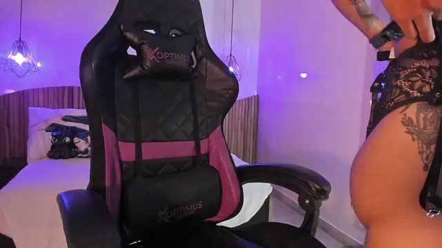 IamNayuta online show from November 29, 8:34 pm