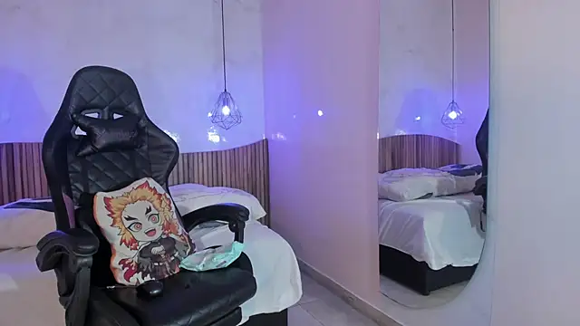 IamNayuta online show from March 25, 9:32 pm