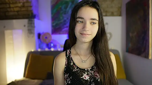 Gia Paige18 online show from December 17, 9:39 am