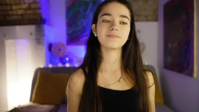 Gia Paige18 online show from December 18, 8:42 am