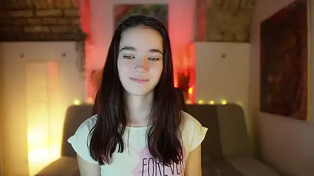 Gia Paige18 online show from February 18, 12:28 pm