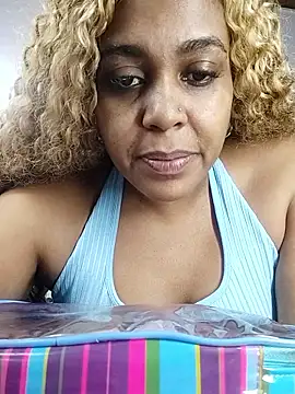 ELLA KELLY online show from January 10, 11:45 am