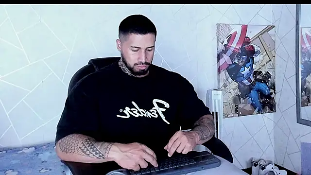 Cristian Walker online show from December 19, 11:39 am