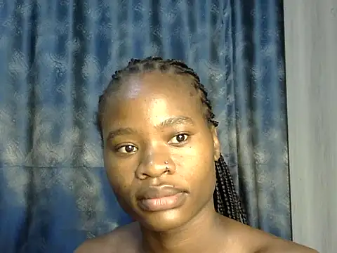 Snapshot of sweetblackbeauty001 chatting on June 21, 3:36 pm sweetblackbeauty001 online show from June 21, 3:36 pm