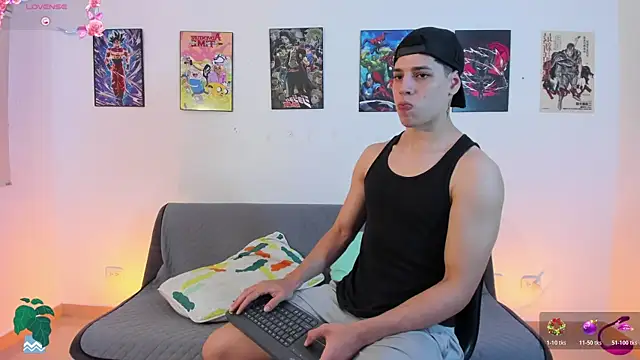 jonathanjoestar  online show from November 22, 9:36 pm