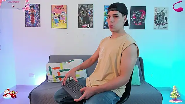 jonathanjoestar  online show from November 29, 9:29 pm