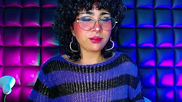 kuromi69 online show from February 8, 11:01 am