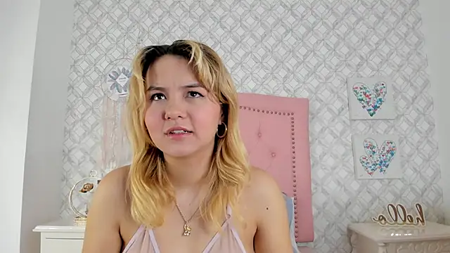 Sara  Williams online show from February 19, 3:39 am