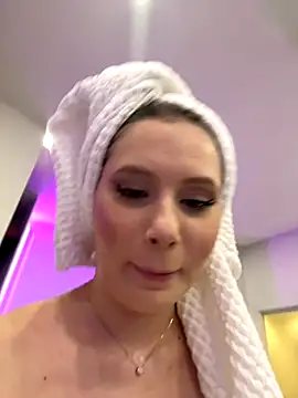 ChloeMarsch online show from October 1, 4:18 am