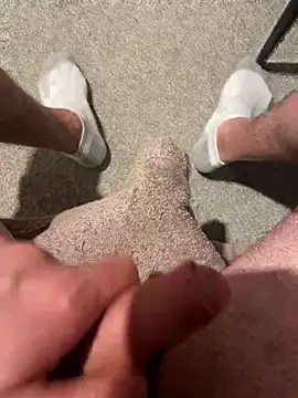 Snapshot of dimitriei chatting on December 30, 5:48 am dimitriei online show from December 30, 5:48 am