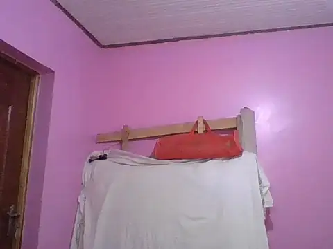 Snapshot of Tonedom chatting on October 16, 2:51 pm Tonedom online show from October 16, 2:51 pm