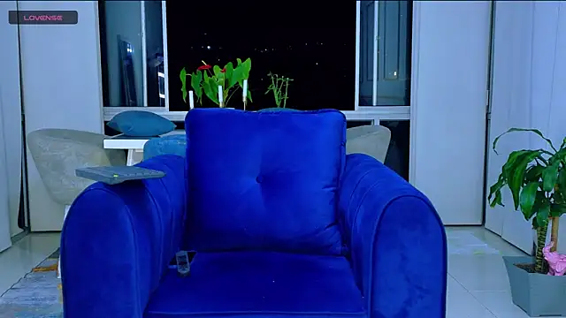 Mackenzzie 777  online show from September 24, 5:55 am