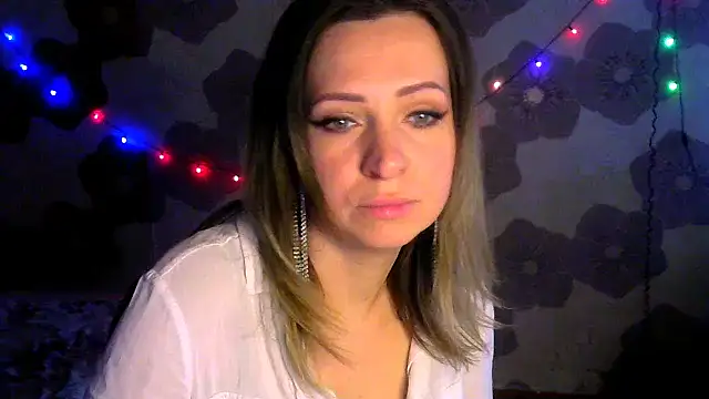 Snapshot of Queen_Daenerys chatting on October 7, 9:39 am Queen Daenerys online show from October 7, 9:39 am